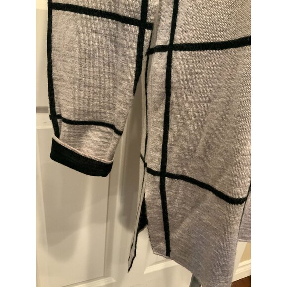 Curio Anthropologie Gray & Black Geometric Window Pane Turtleneck Sweater Size M - Picture 4 of 10